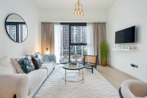 Brand New Stylish 1 Bed next to Burj Khalifa by Holiday Boulevard